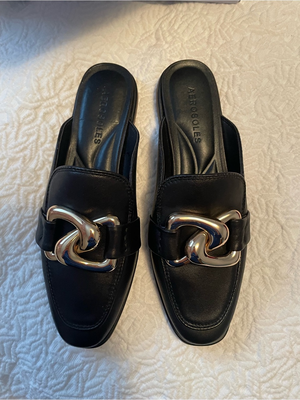 Aerosoles Nella Black Slip-On Mule with Chunky Gold Link Accent NIB Size 6.5